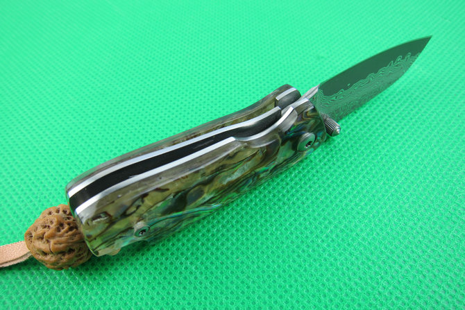 Apple Abalone handle Damascus blade folding knife UD401793